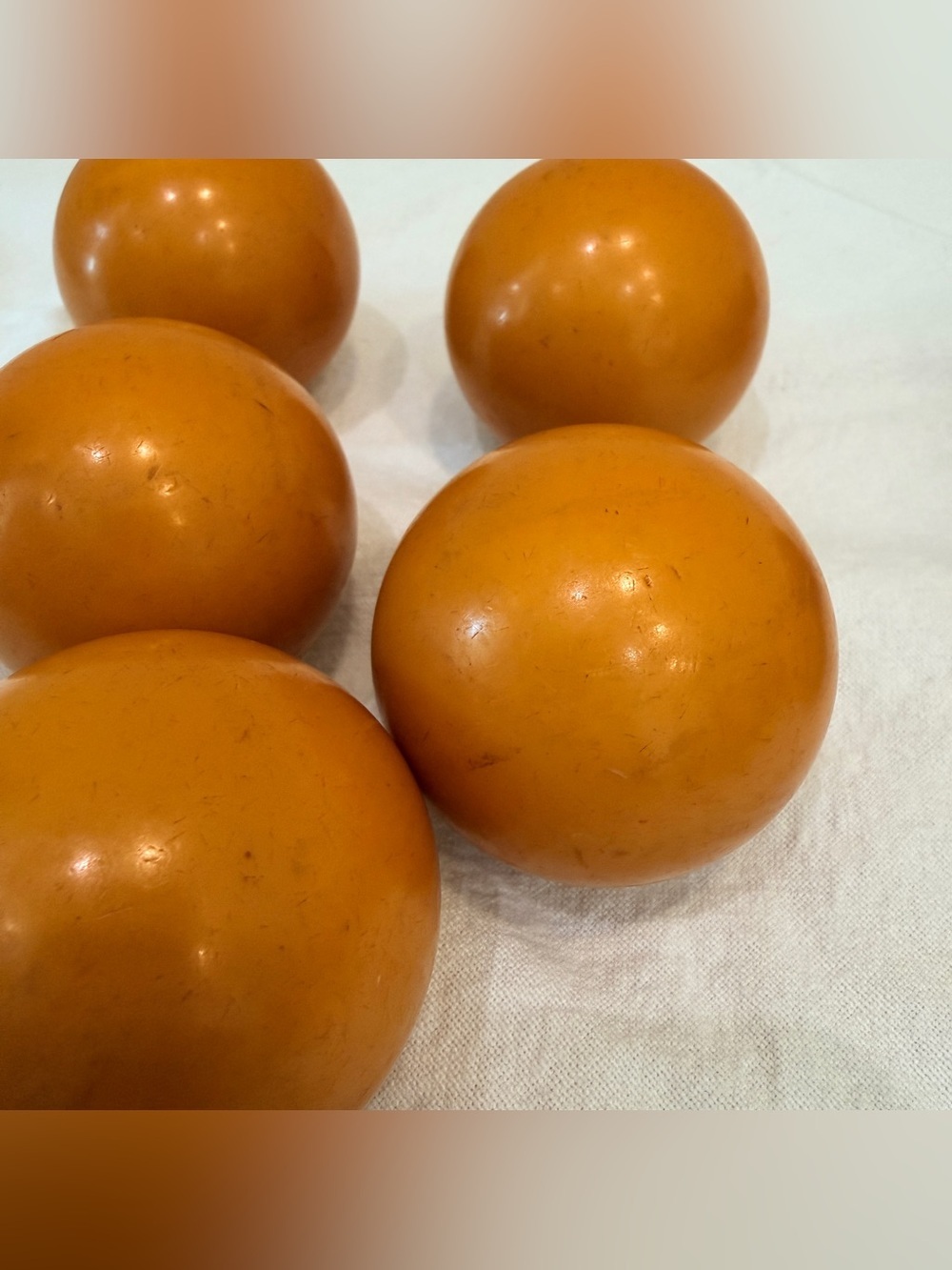 Vintage Bakelite Game Balls Lot 11 Cherry Red Butterscotch Yellow 54-57mm 1460g - Picture 13 of 16